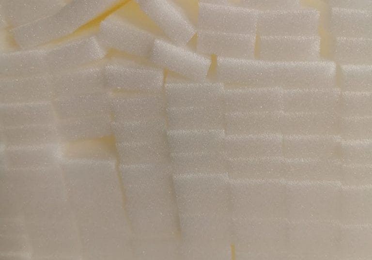 schuim schuim op maat schuimrubber sluimrollen koudschuim traagschuim polypress groothandel strip strook profiel isolatie